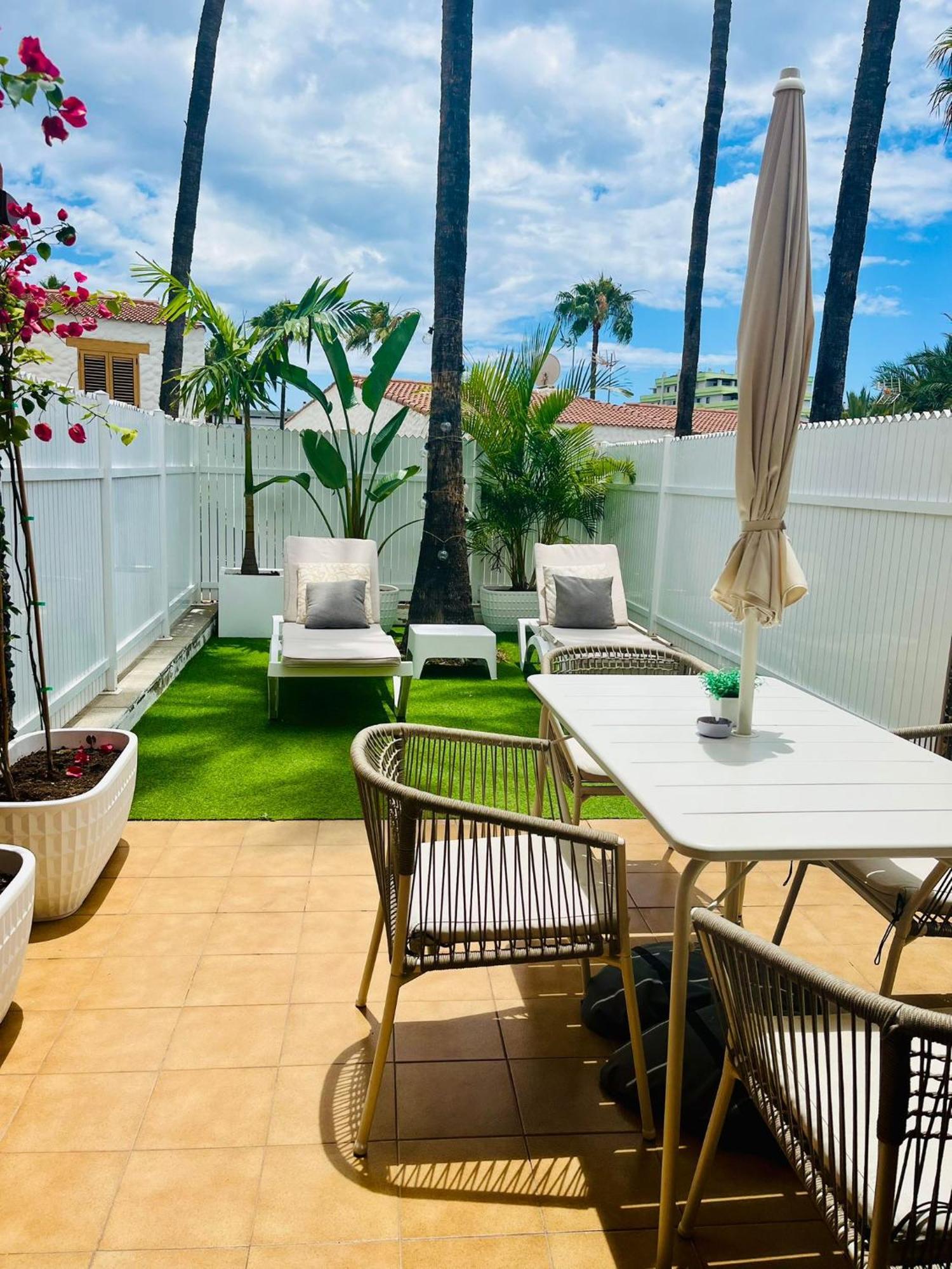 Duplex By Yumbo Playa del Ingles (Gran Canaria)